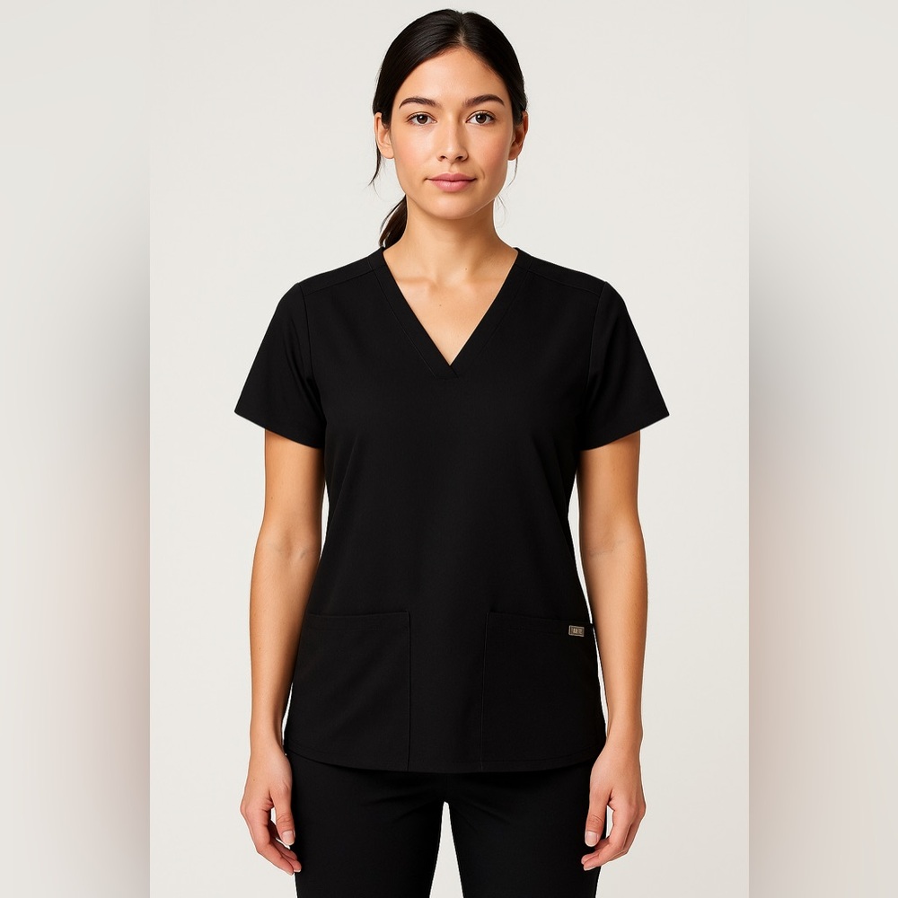 FIGS Casma Technical Collection Scrub Top Black Size M